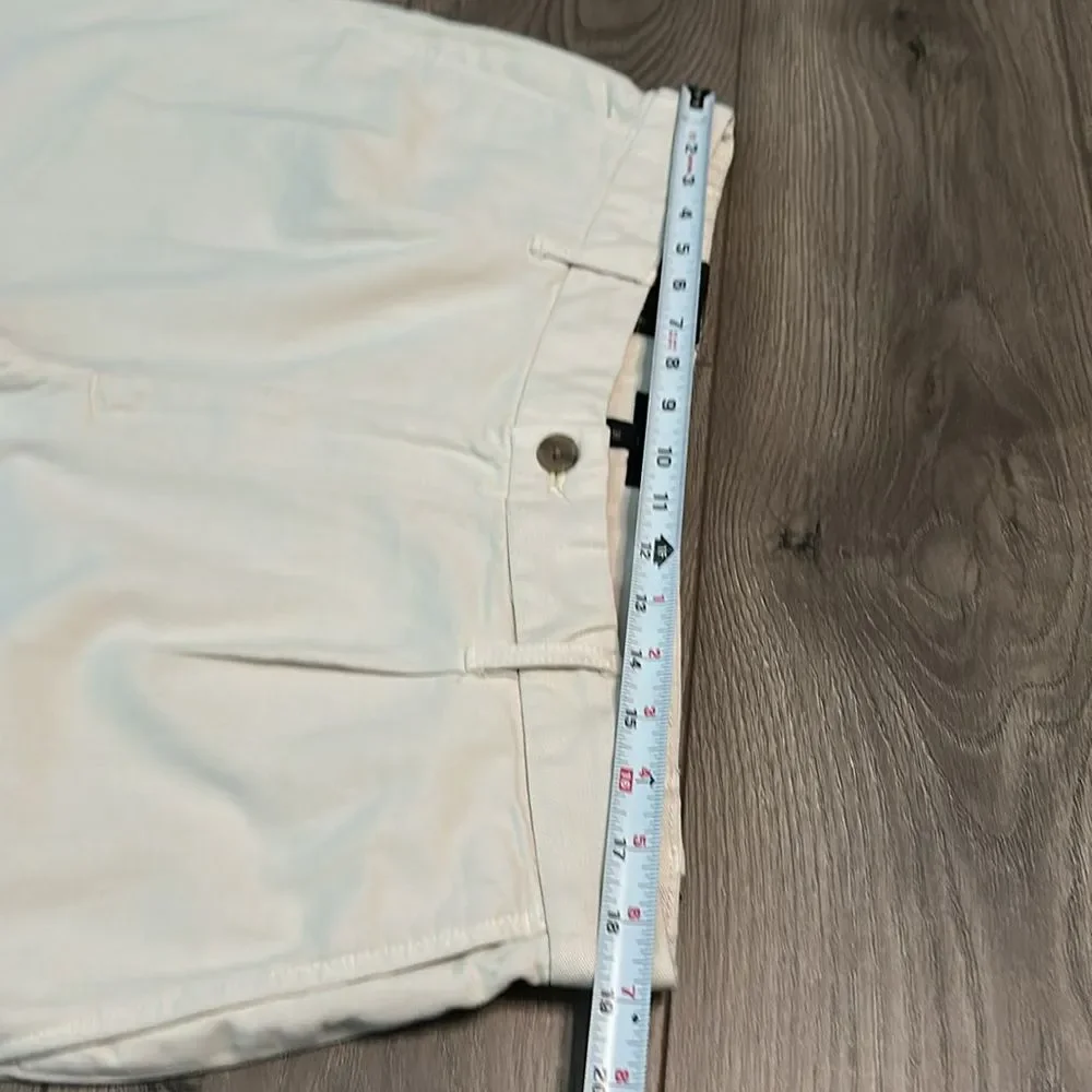 Banana‎ Republic Pleated Tan Casual Shorts Size 36